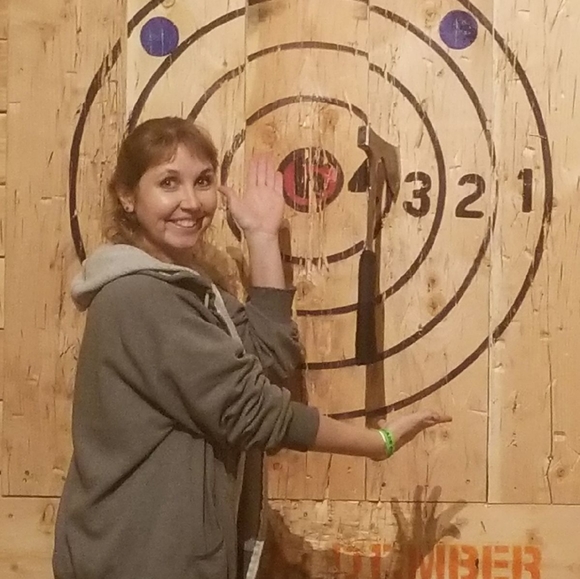 Meet your Posher, Kendra - Picture 3 of 7